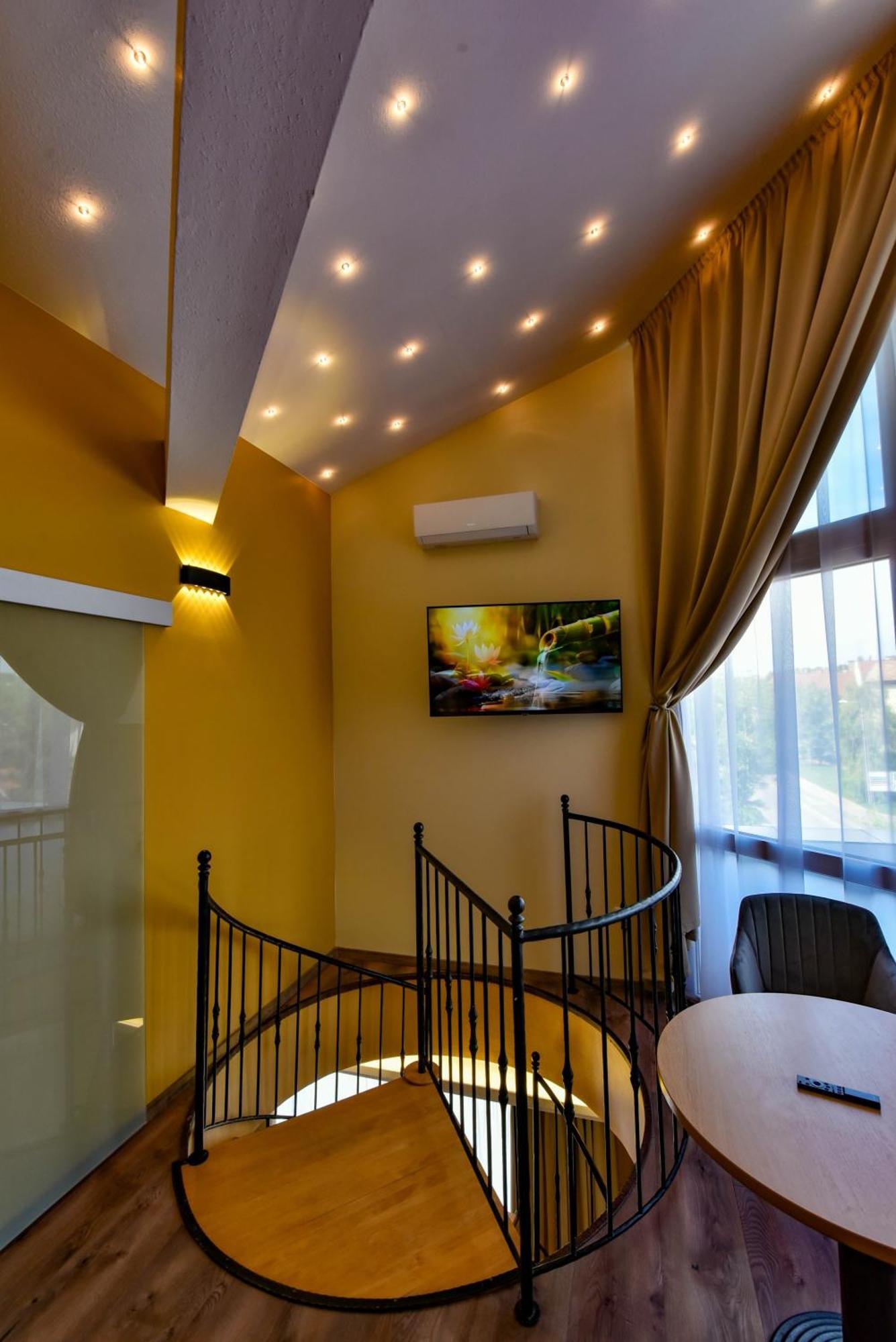 Eger Tower View Apartment ภายนอก รูปภาพ